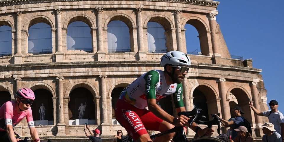 Vingegaard completes triple crown with Giro victory
