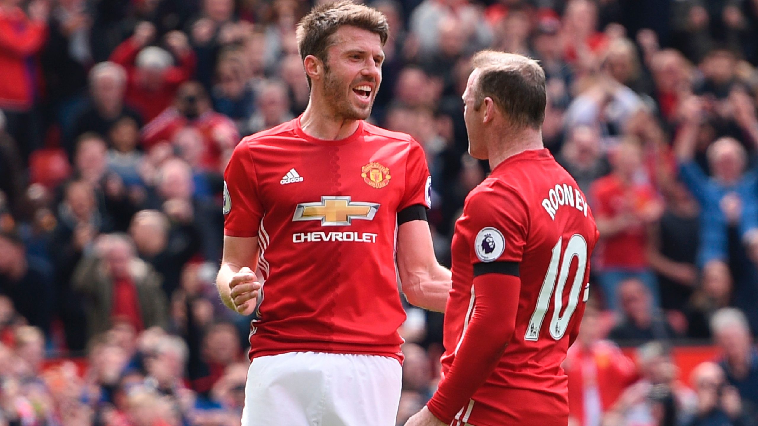 Man Utd urged to make ‘pretty crazy’ Wayne Rooney decision that fans would ‘love’